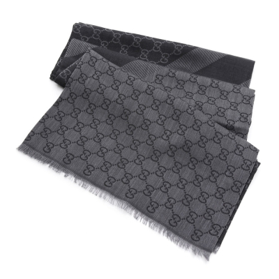 【GUCCI 古馳】 GUCCI 經典雙G LOGO印花造型羊毛混絲圍巾/披肩 (黑) __DVSHOP 保證正貨