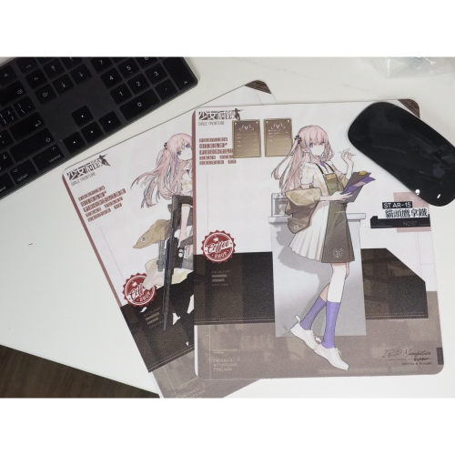 手遊 動漫周邊 PU皮革 滑鼠墊 少女前線 AR-15 兩片組 防水耐磨 工業級UV印刷 歡迎客制查詢 客製 少量現貨