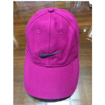 Nike 女用粉紅老帽