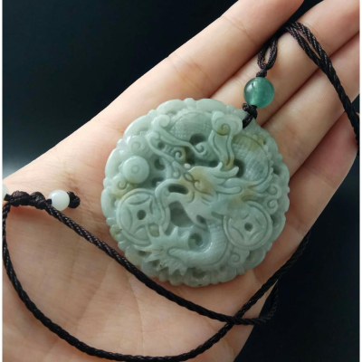 天然龍牌玉石硬玉A貨翡翠精雕50*6.3mm吊墬玉珮墬子玉墬掛件招財平安珠寶寶石首飾飾品