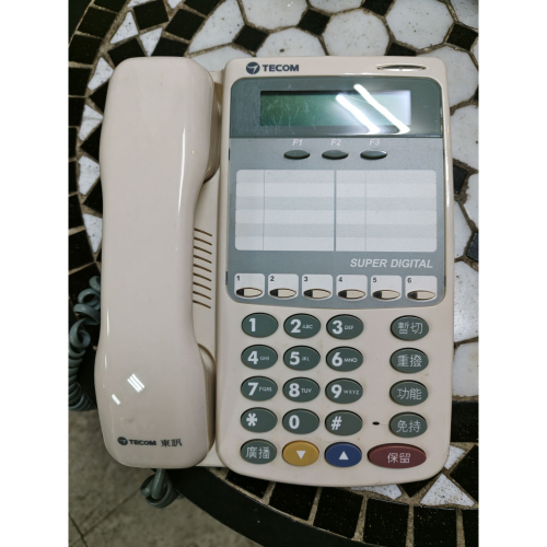 已售出~東訊總機 TECOM 話機 SD-7706E (非新品) $900