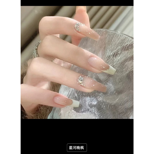 千金穿戴甲轻奢高级感新娘结婚指甲贴片2023新款婚纱照美甲片成品