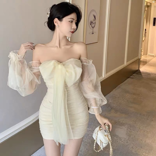 ❤️現貨在台，S.M.L 性感 女神 仙女 連衣裙 氣質 名媛 泡泡袖 一字領 露肩 掛脖 包臀 顯瘦 洋裝 禮服 伴娘