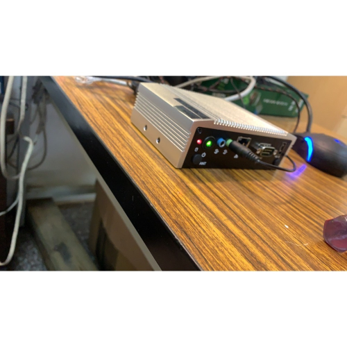 ARK-1123小電腦（個人保固七天，速度跟使用上都很ok