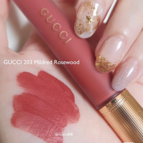 《A’sD 貨到下單??正品》GUCCI 傾色雲霧唇釉 #208