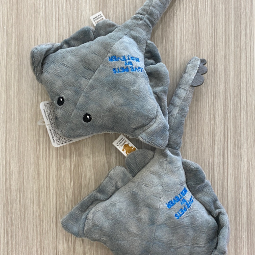 [Carpe Diem] 現貨 狗狗好朋友 魟魚玩具 填充 發聲玩具 磨牙 海洋動物 毛孩 互動 減壓 絨毛玩具 寵物