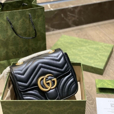 二手99新GUCCI/古馳23新款女士迷你白黑色絎縫皮革雙G鏈條單肩包方胖子2款