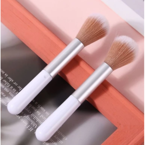 【媚比琳 MAYBELLINE】 粉紅少女腮紅刷