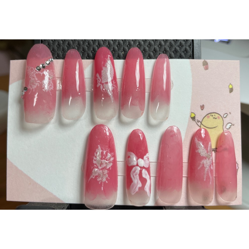 穿戴甲每副200