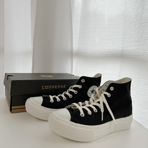 (現貨出清) Converse 輕量增高款帆布鞋 高筒 黑