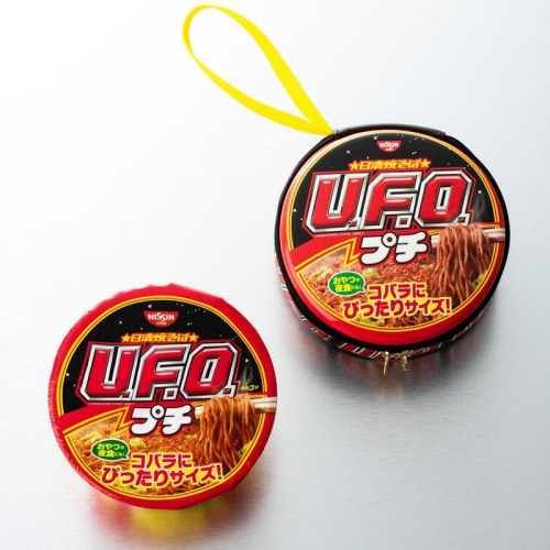 袋我走【日清炒麵 NISSIN U.F.O 泡麵造型 杯子炒麵 化妝包】