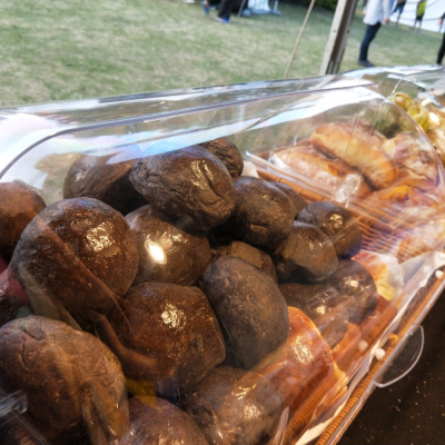 黑眼豆豆餐包