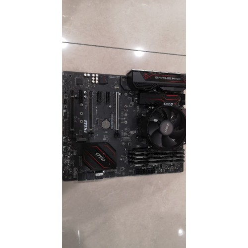 處理器R7-2700+主機板X470 Gaming Pro+Micron crucial DDR4 3200 32G
