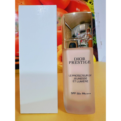 《新歀》迪奧 精萃再生光燦淨白隔離霜30ml 百貨公司專櫃正貨白盒裝 2027.10