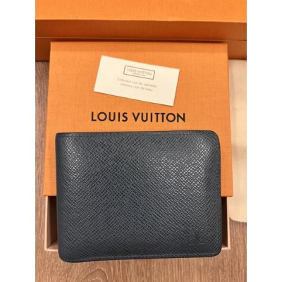 Louis Vuitton Multiple Taiga 皮夾