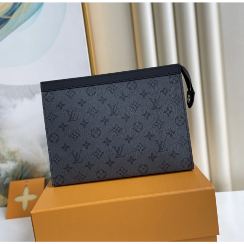 幾乎全新LV Pochette Voyage MM 男士百搭Monogram 手拿包-M69535