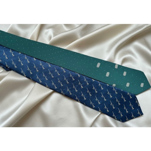 二手古著領帶✨均為100%純絲✨義大利品牌日本製造✨品相85新✨價格優惠1️⃣Daoheng 手工製2️⃣Oriest