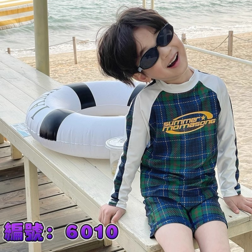 預購.男童款 長袖速乾分體泳裝 -帶泳帽