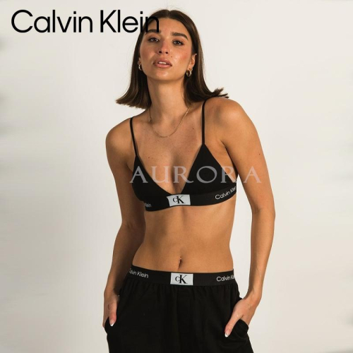 Aurora 購物分享? Calvin Klein Jennie同款 大LOGO V字 無鋼圈 有襯墊 內衣 黑 灰