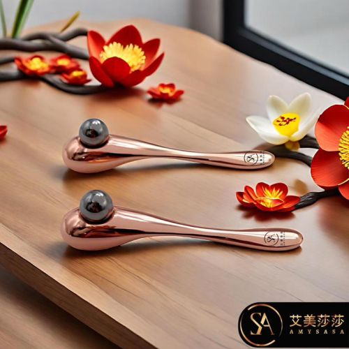 艾美莎莎?現貨 空姐 眼睛按摩棒 鯨魚棒 瘦臉儀 面部 眼部按摩 臉部按摩拉提 水腫浮腫 小雅小銀扇 刮痧按摩導入美容儀