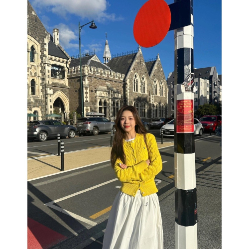奶呼呼?RL 針織外套 小外套 毛衣外套 針織開襟衫 白色毛衣 太溫柔啦 真的太愛軟軟糯糯的 毛衣啦 羊毛麻花毛衣摸起