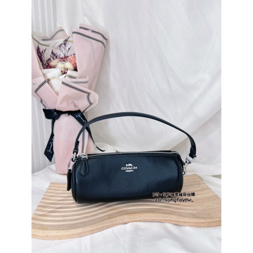 美國代購??台灣現貨 Coach 肩背筆筒包 斜背包