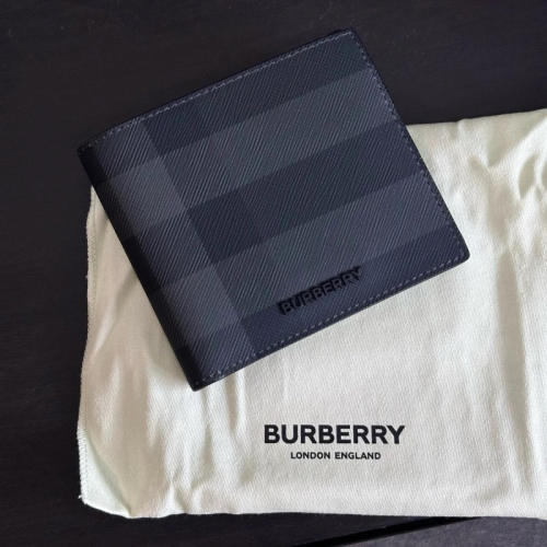 【現貨在台實拍】Burberry 黑灰格紋八卡短夾｜ASCE精品代購