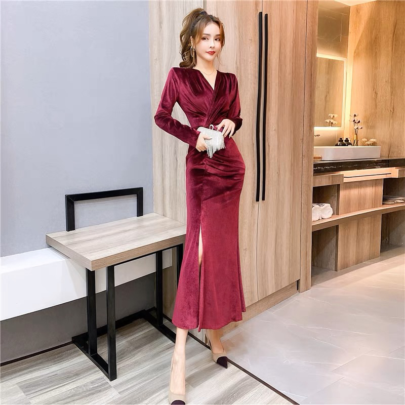 ?心儀 現貨在台，紅.綠 時尚 高質感 性感 女神 v領 洋裝 絲絨 顯瘦 魚尾 宴會 晚禮服 長裙 禮服 連衣裙