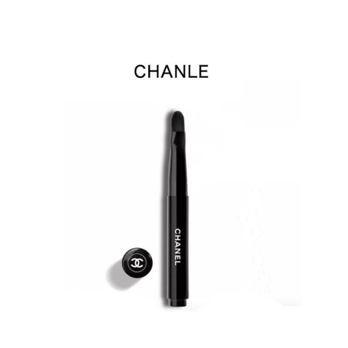 香奈兒 Chanel 單頭唇刷帶蓋便攜式口紅刷唇彩刷遮瑕刷便攜唇刷不卡粉 刷具好用且顏值高❤️
