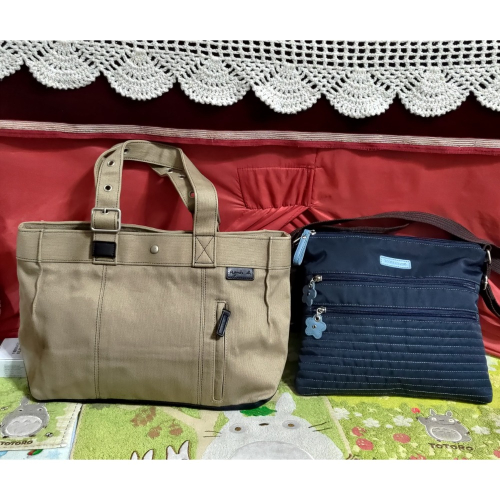 二手 Agnes b 日本製 厚實帆布 手提包土黃色 BONUS STORE 尼龍單肩 輕量 海外旅行包 海軍藍