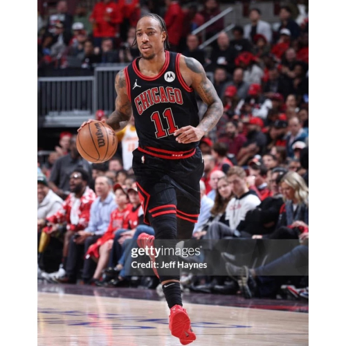 #11 DeRozan 公牛 黑條紋 客場 球員版 AU 球衣