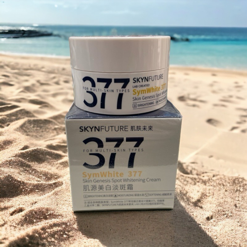 優先 隨機 送 范丞丞 代言周邊禮物 377面霜 肌膚未來 防曬 旗艦店購入 38婦女節 現貨 愛心抱枕
