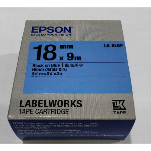 EPSON 18mmx9m 標籤帶 （藍底黑字）