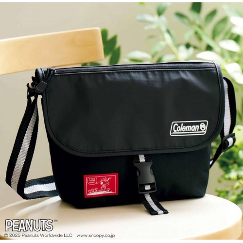 Coleman x Snoopy 限定側背包