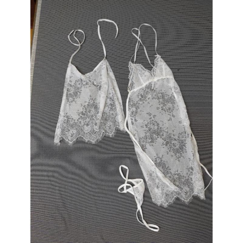 宮廷式 蕾絲 睡衣 開高叉 下擺另外綁帶 穿著 白色 FREE SIZE