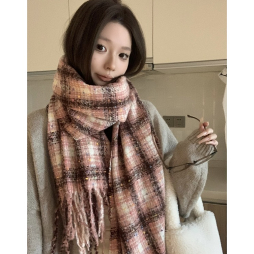 彩色糖豆格紋圍巾 ?