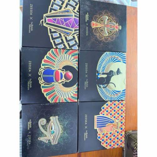 ZEESEA十六色眼影盤共六盤