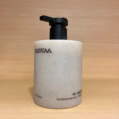 栗子美妝?｜SAWAA 暖杉｜身體去角質沐浴露 500ml 全新正貨 專櫃中文標