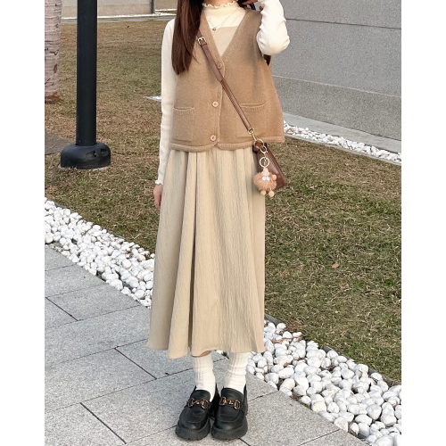軟呼呼雙口袋背心（現貨）