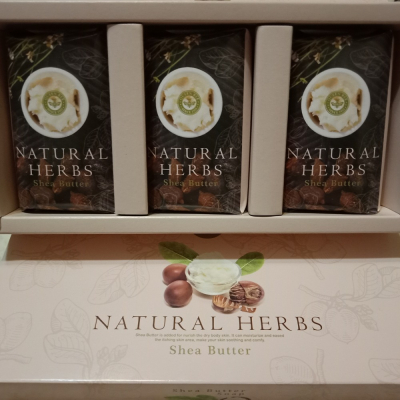 蜂王 植萃精華皂 添加乳油木果 70g顆