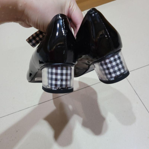 全新moda luxury 兩變式 黑色尖頭漆皮4cm粗跟高跟鞋 格紋