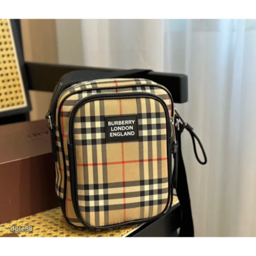【Burberry】巴寶莉 Vintage系列男女通用大容量斜挎包單肩包通勤包相機包可調肩帶休閒運動逛街生日情人節禮物