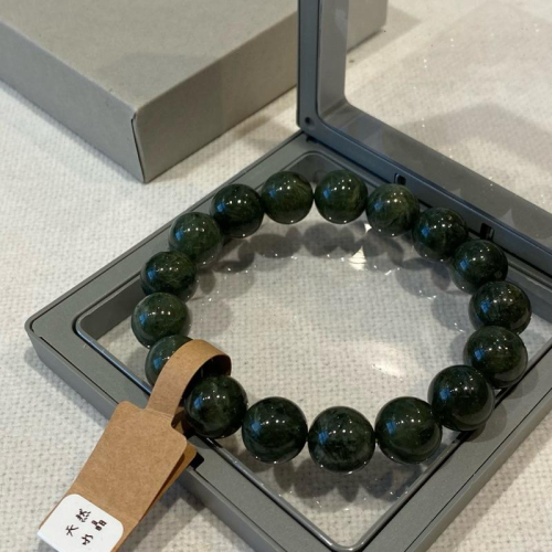 大學生賣水晶｜綠髮晶 百貨水晶 現貨 原相機直拍 無濾鏡 最真實的照片 最優惠的價格