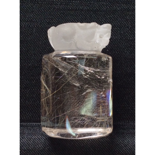 特製款手工雕一體成型鈦晶貔貅小擺件（可另當章料）:有明顯礦坑，不介意再下標