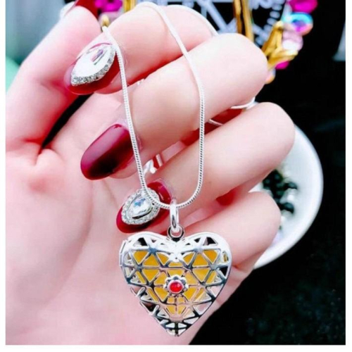 阿贊姜凱愛情異性緣能量寶石鎖心膏（紅鑽）項鍊，招正偏桃花，招人緣異性緣，貴人緣，助感情， 情侶恩愛，增魅力H02
