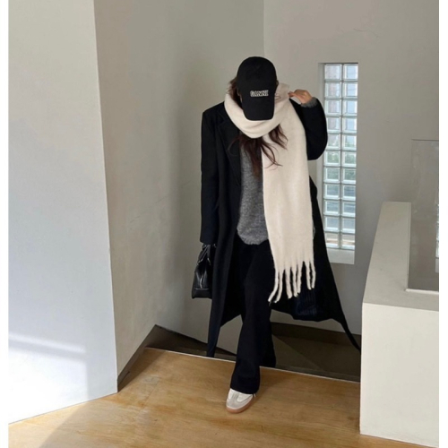 ?????現貨｜韓國?? 馬卡龍蓬鬆圍巾 親膚純色馬海毛 8色 披肩 粗鬚 超柔軟 厚實感 冬季