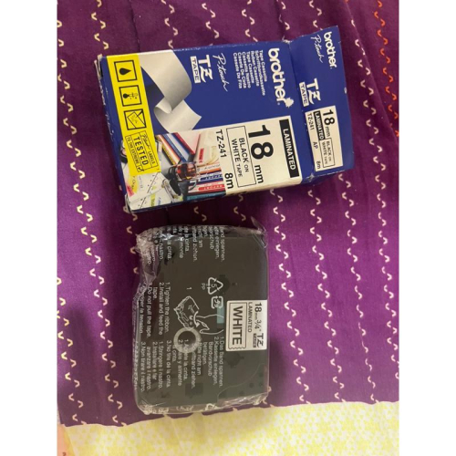 岡山可面交全新未拆原廠盒裝，Brother 18mm tape 謢貝標籤帶系列 TZ-241 白底黑字