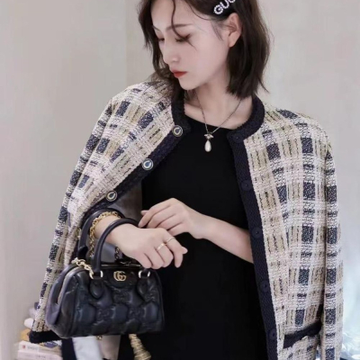 二手99新 GUCCI古馳女士黑色GG壓紋絎縫皮革金色雙G單肩手提包