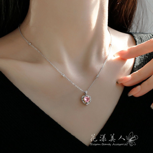 項鍊 短項鏈 鎖骨鍊 愛心項鍊 粉紅愛心 ＊花漾美人＊嚴選
