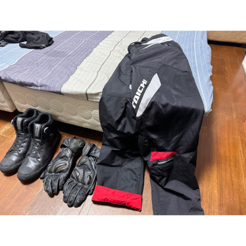 RS taichi日本太極騎士部品 車靴 手套 防摔車褲